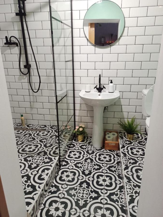 Home Central Apartment Brassó Kültér fotó