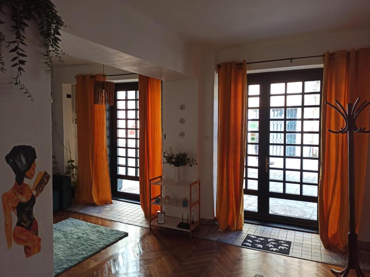 Home Central Apartment Brassó Kültér fotó